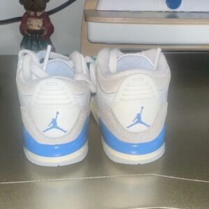 Jordan Kids Sneakers in White and Blue